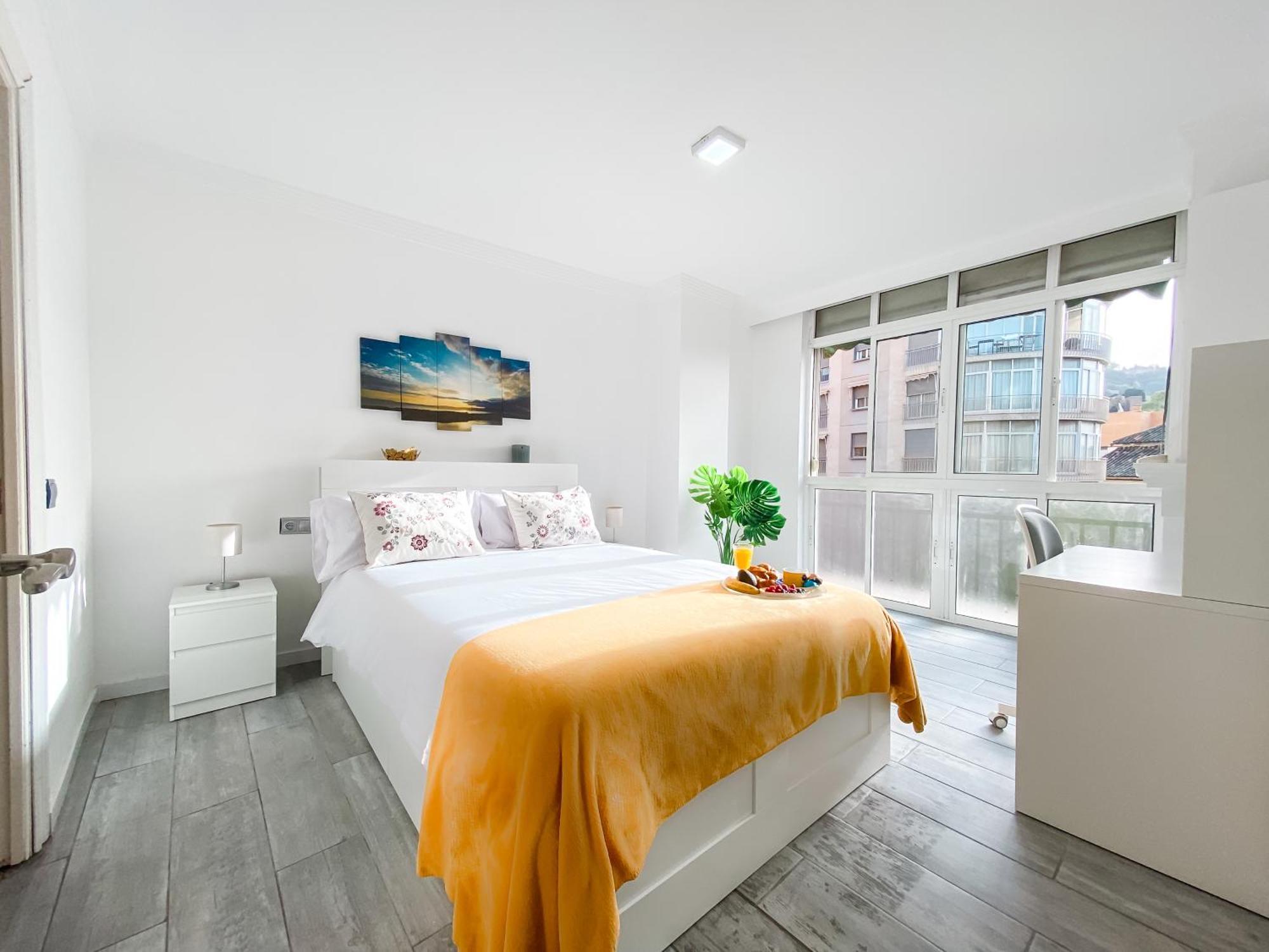 3 Rooms Y 3 Baths Y Aparcamiento Catedral Malaga Exterior photo